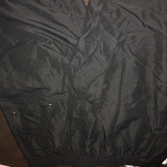 Men’s black Merona lined swim trunks - Picture 2 of 3